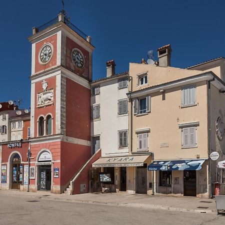 Royal Apartments روفينج المظهر الخارجي الصورة