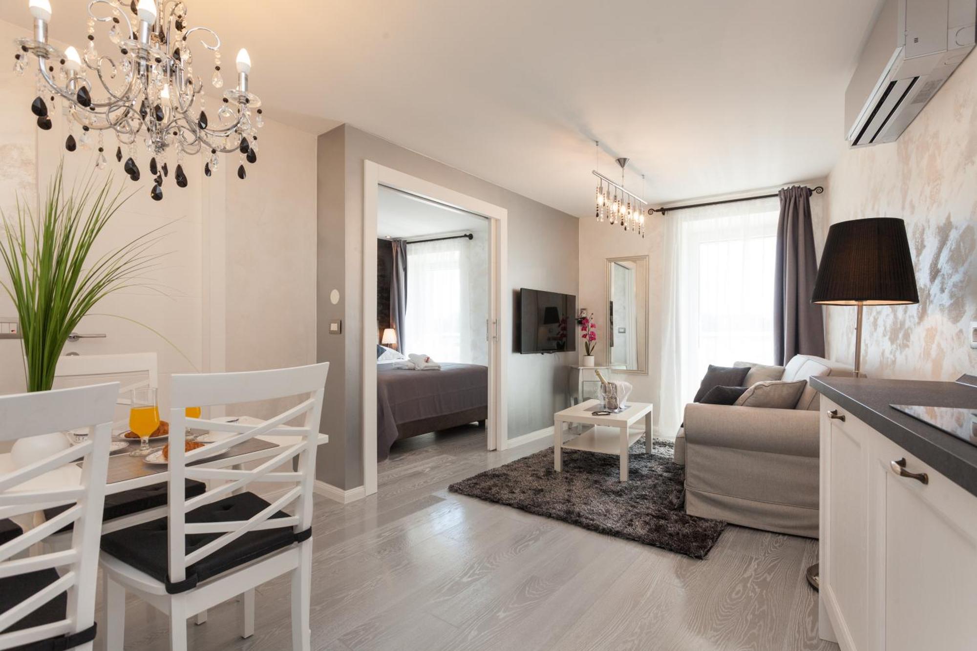 Royal Apartments روفينج المظهر الخارجي الصورة