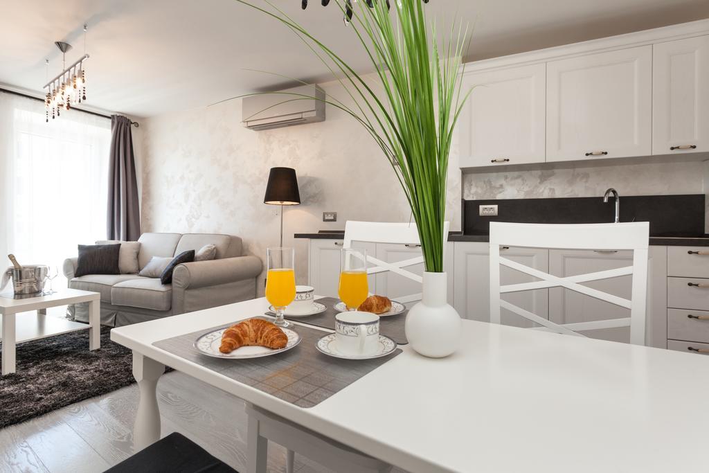 Royal Apartments روفينج المظهر الخارجي الصورة